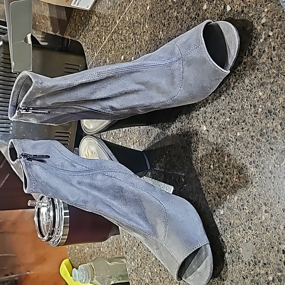 Suede boots